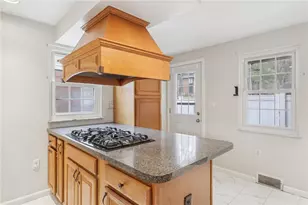 2007 Garrick Dr, Pittsburgh, PA 15235 - Photo 14