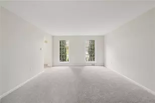 2007 Garrick Dr, Pittsburgh, PA 15235 - Photo 6