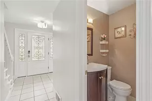 2007 Garrick Dr, Pittsburgh, PA 15235 - Photo 4