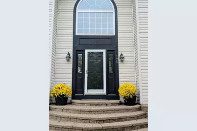 120 Windsor Ct, Cranberry Township, PA 16066 - Photo 4