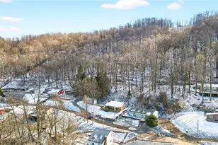 447 Lake Side Rd, Addison Boro, PA 15411 - Photo 14