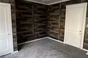 247 Cedar Ave, Sharon, PA 16146 - Photo 34