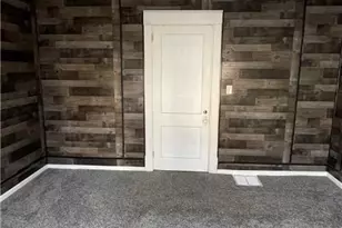 247 Cedar Ave, Sharon, PA 16146 - Photo 36