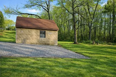 17 Dusty Lane, Grove City Boro, PA 16127 - Photo 4