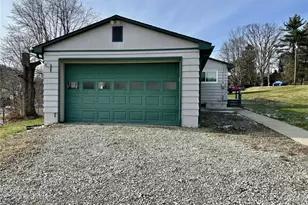 31 Beecher Ct, Allegheny Township, PA 15656 - Photo 32