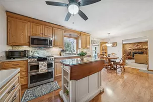 4 Dartmouth Dr, Hempfield Township, PA 15601 - Photo 6