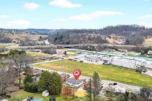 660 Circle Dr, Rostraver, PA 15012 - Photo 44