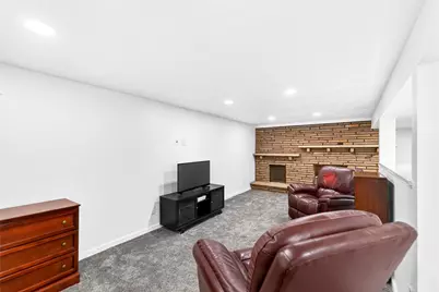 660 Circle Drive, Rostraver, PA 15012 - Photo 32