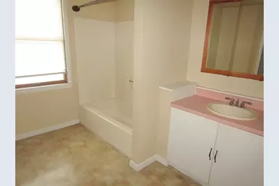 165 Oakdale Dr, Zelienople, PA 16063 - Photo 40