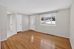 3341 Recker Dr, Pittsburgh, PA 15227 - Photo 4