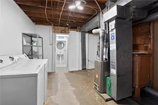 3341 Recker Dr, Pittsburgh, PA 15227 - Photo 16