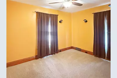 231 E Meyer Ave, New Castle, PA 16105 - Photo 16