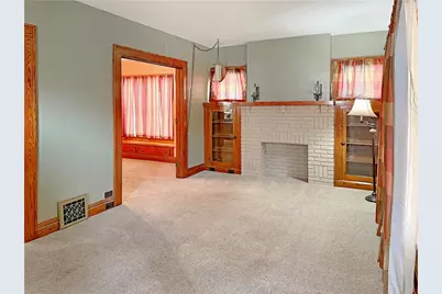 231 E Meyer Ave, New Castle, PA 16105 - Photo 6