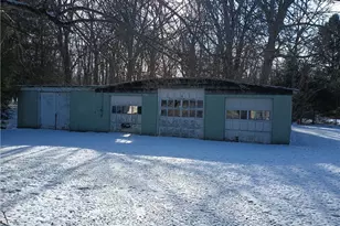 35 Sherrard Ave, Hempfield Township, PA 16125 - Photo 4