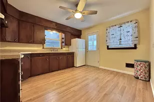 421 S Main St, Greenville Boro, PA 16125 - Photo 6