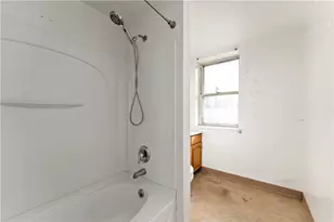 308 Merrimac St, Pittsburgh, PA 15211 - Photo 10