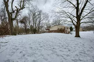 2962 Manorview Cir, Hampton, PA 15101 - Photo 20