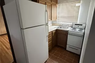 5839 Darlington Rd, Pittsburgh, PA 15217 - Photo 16