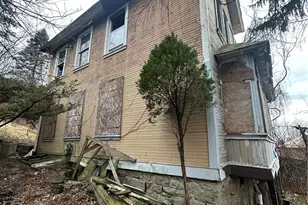 627 Chester Ave, Pittsburgh, PA 15214 - Photo 2