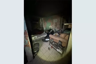 627 Chester Ave, Pittsburgh, PA 15214 - Photo 8