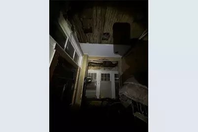 627 Chester Ave, Pittsburgh, PA 15214 - Photo 10