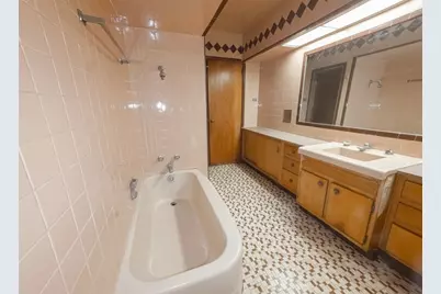 2911 Myer Blvd, McKeesport, PA 15132 - Photo 16