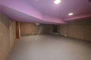 2911 Myer Blvd, McKeesport, PA 15132 - Photo 20