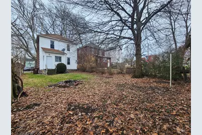 703 French St, Farrell, PA 16121 - Photo 12