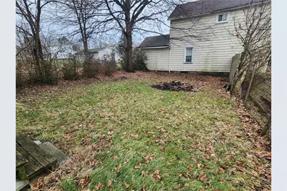 703 French St, Farrell, PA 16121 - Photo 14