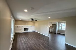 215 Martin Ave, Ellport, PA 16117 - Photo 6