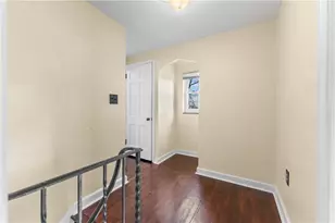 780 Scott Rd, Pittsburgh, PA 15228 - Photo 16