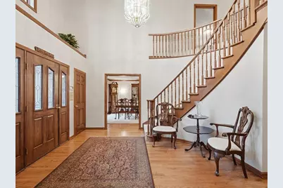 1500 Fox Chase Dr, Pittsburgh, PA 15143 - Photo 4