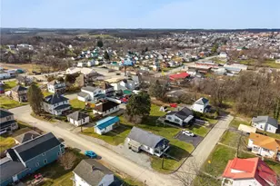 278 E Smithfield St, Mount Pleasant Township, PA 15666 - Photo 30