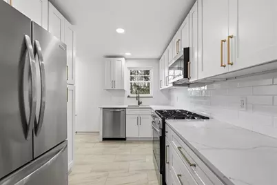 8061 Lindisfarne Dr, Pittsburgh, PA 15237 - Photo 8