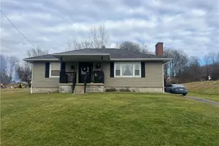 3070 Spangler Rd, Shenango Township, PA 16159 - Photo 1