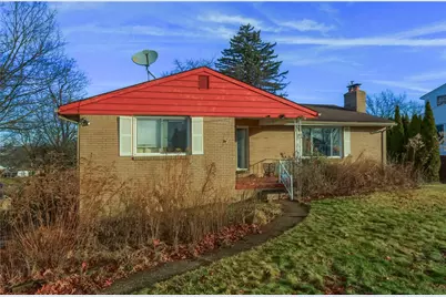 137 S Patton Drive, Moon/Crescent Twp, PA 15108 - Photo 2