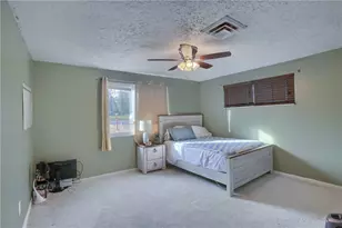 137 S Patton Dr, Moon/Crescent Twp, PA 15108 - Photo 14