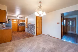 136 Joanne Dr, Latrobe, PA 15650 - Photo 8