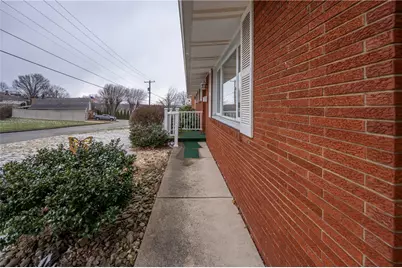 136 Joanne Dr, Latrobe, PA 15650 - Photo 4