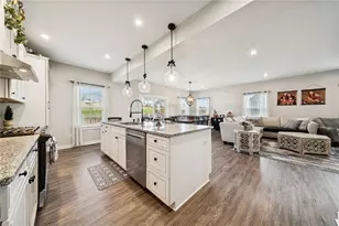 1063 Wedgewood Dr, Penn Twp, PA 15644 - Photo 12