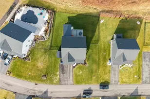 1063 Wedgewood Dr, Penn Twp, PA 15644 - Photo 42