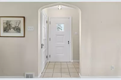 4431 E Lawnview Ave, Pittsburgh, PA 15227 - Photo 4