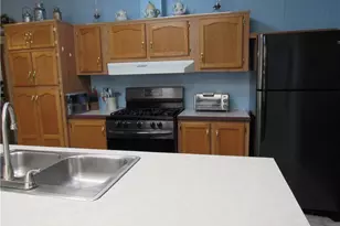 719 Joy Ln, Center Township, PA 16001 - Photo 16