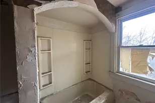 702 Whitney Ave, Pittsburgh, PA 15221 - Photo 16