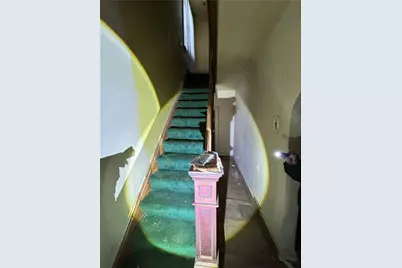 1055 Blackadore St, Homewood Brushton, PA 15221 - Photo 2