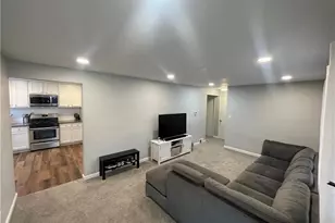 737 Garlow Blvd, Pittsburgh, PA 15239 - Photo 8