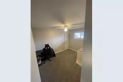 737 Garlow Blvd, Pittsburgh, PA 15239 - Photo 14