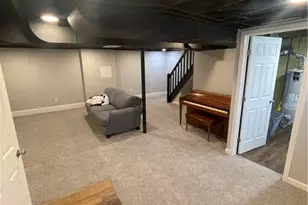 737 Garlow Blvd, Pittsburgh, PA 15239 - Photo 16