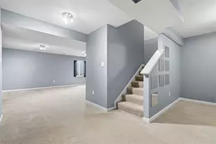 613 Glengarry Ct, Pittsburgh, PA 15239 - Photo 36