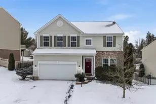 613 Glengarry Ct, Pittsburgh, PA 15239 - Photo 1